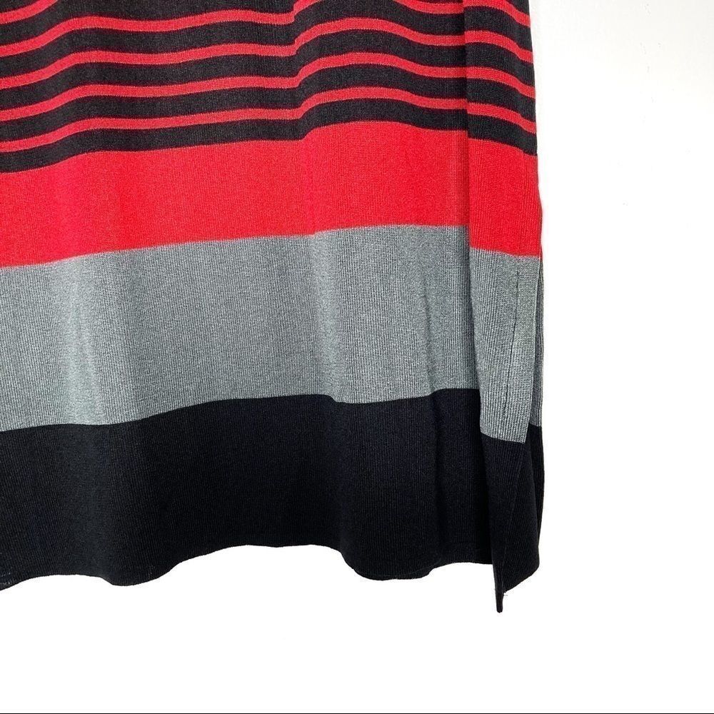 Exclusively Misook | Striped Short Sleeve Top - Picture 3 of 7